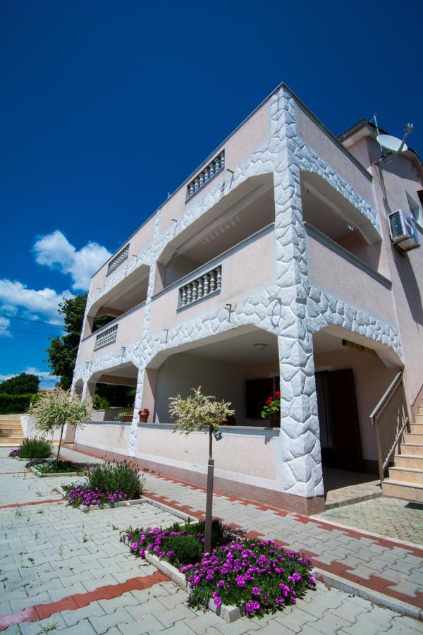 Apartments Ruzica Пинезичи Экстерьер фото